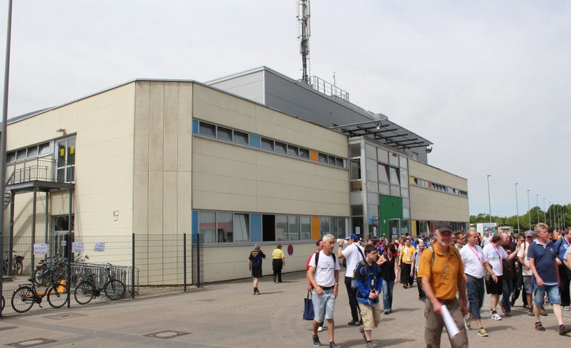 In der Leichtathletikhalle im Arena Sportpark tummelten sich an fünf Tagen...(©Koch)