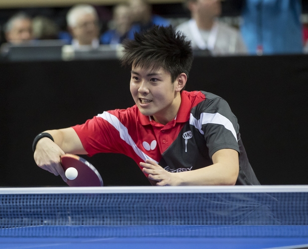 Das große Los zog Liang Qiu, der morgen gegen Timo Boll spielen darf. (©Steinbrenner)