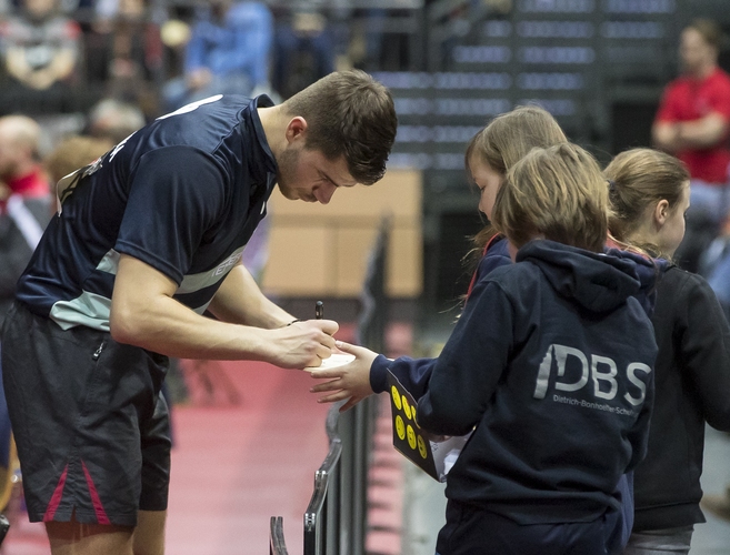 Nachdem Franziska im Einzel, Doppel und Mixed auch im Finale gelandet war, hatte er im letzten Spiel des Tages nicht mehr genügend Körner gegen Timo Boll. (©Steinbrenner)