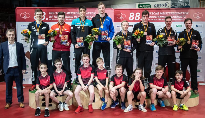 Auch die Herren freuten sich über ihre Preise. Dang Qiu und Benedikt Duda konnten ihrem Favoritenstatus gerecht werden, beide haben noch große Ziele vor Augen. (©Gohlke)