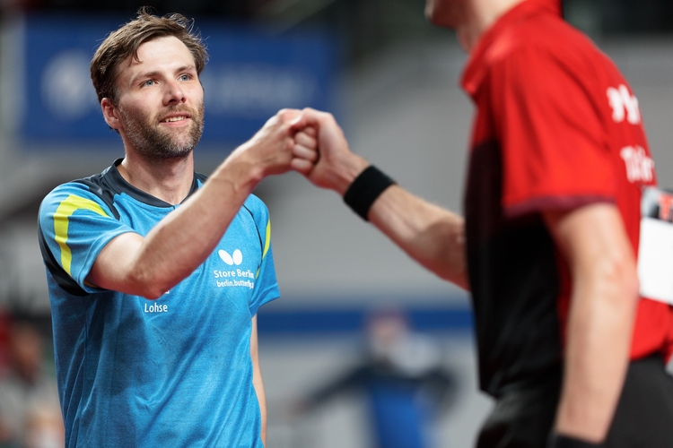 Hartmut Lohse gratulierte Steffen Mengel neidlos zum Auftaktsieg (©Thomas)
