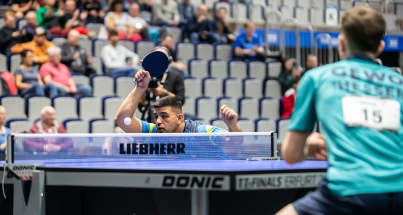...und ließ sich auch vom abtauchenden Ali-Serdar Gözübüyük nicht beeindrucken (©Gohlke)