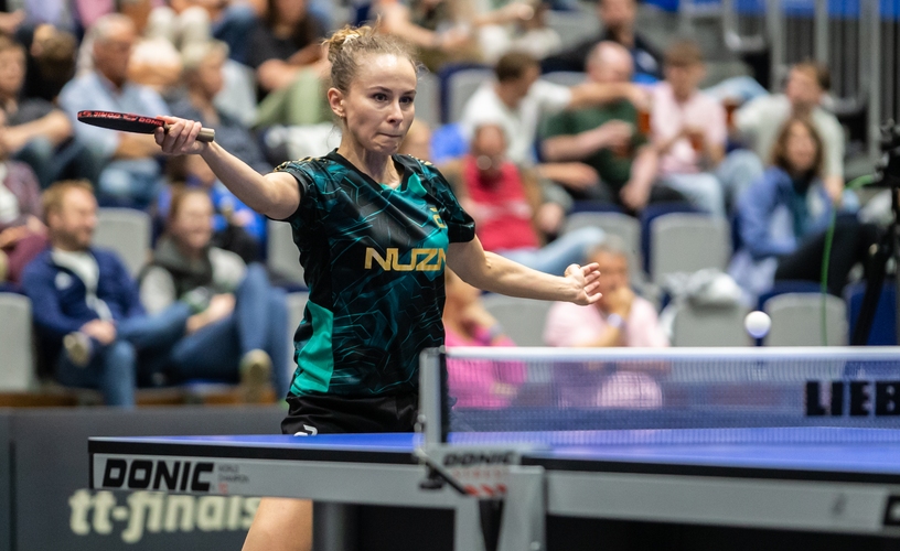Katharina Michajlova versuchte ihr Glück gegen Favoritin Annett Kaufmann (©Gohlke)