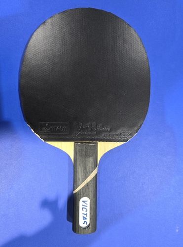 Torben Wosik gab bei den TT-Finals sein DM-Comeback - und gewann auf Anhieb eine Doppel-Medaille. Er spielt mit dem Victas ZX Gear Out (©Gohlke)