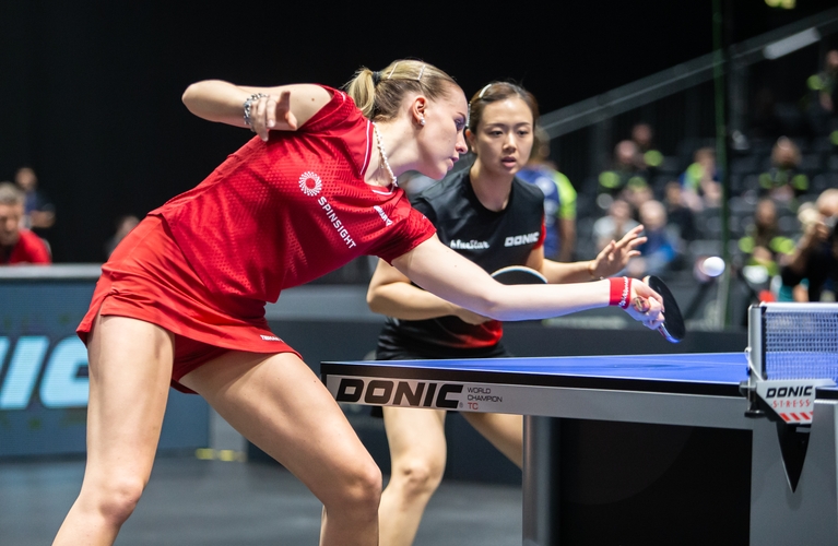 Annett Kaufmann und Yuan Wan zogen in der Vorschlussrunde im Damen-Doppel den Kürzeren. (©Gohlke)