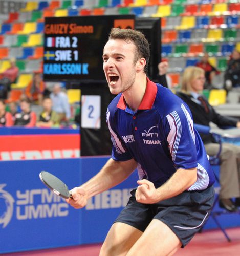 Im Halbfinale warten Simon Gauzy und das französische Team, das Schweden den Rang ablief (©Stosik)