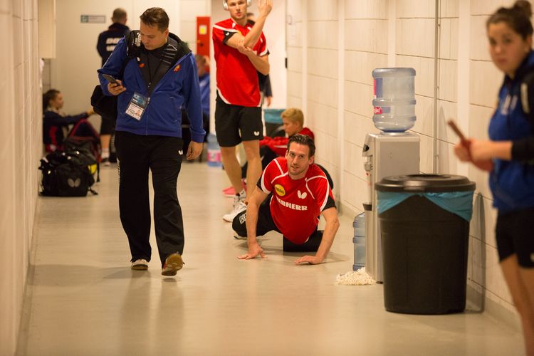 Am Boden liegt der hochgewachsene Bergneustädter TTBL-Spieler also noch lange nicht (©Fabig)