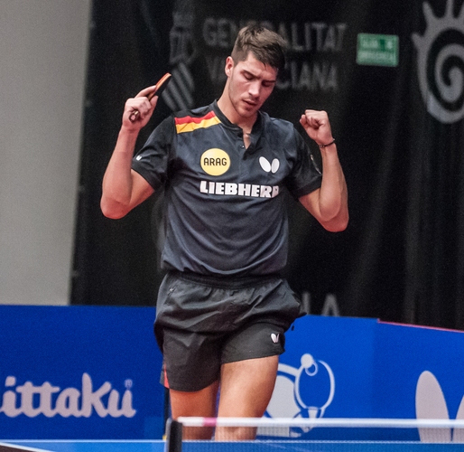 Patrick Franziska besiegte Bojan Tokic mit 4:1 und zog ins Achtelfinale ein. (©Gohlke)