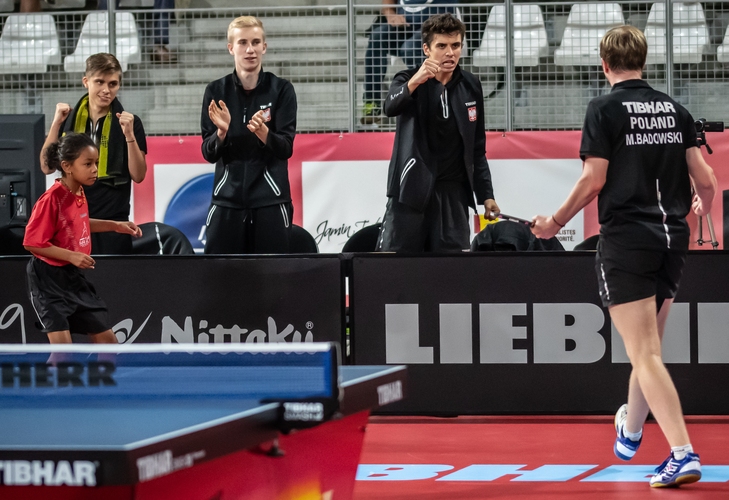 ... und brachte seine Mannschaft in der Verlängerung des fünften Satzes im fünften Einzel ins Viertelfinale. (©Gohlke)