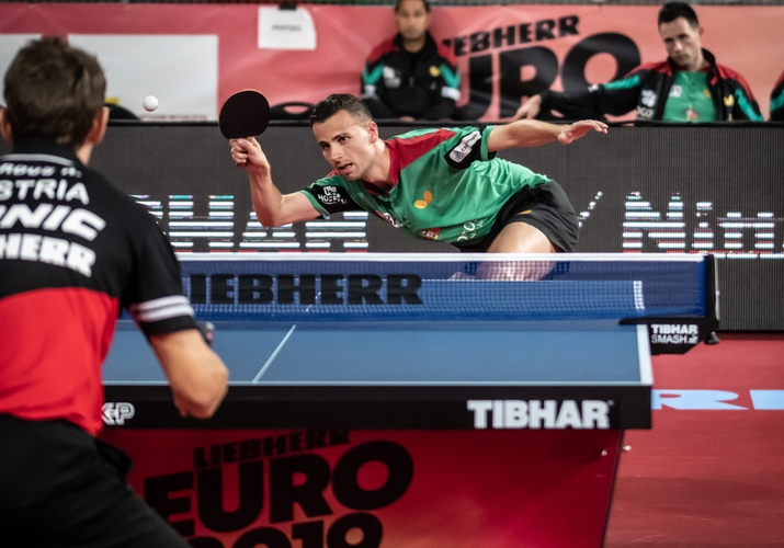 Tiago Apolonia verlor sein erstes Einzel sang- und klanglos mit 0:3 gegen Robert Gardos. (©Gohlke)