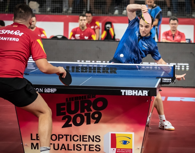 Da Carlos Machado aber gegen Tristan Flore punktete, musste Frankreichs Bester doch noch einmal in die Box. (©Gohlke)