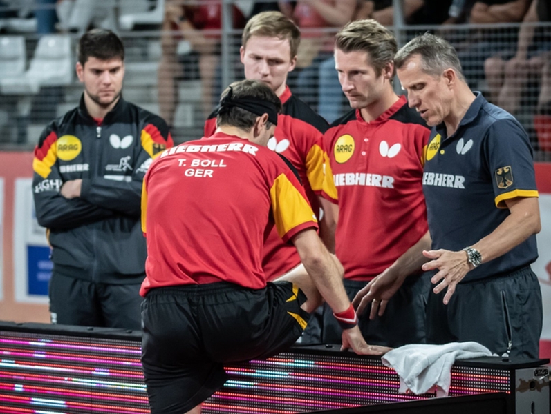 ...das nützte nichts. Boll gewann, gecoacht von Jörg Roßkopf, am Ende mit 3:1. (©Gohlke)