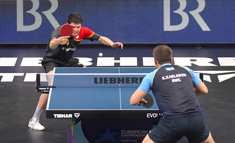 Auch Dimitrij Ovtcharov hatte es gegen Kristian Karlsson schwer (©Gohlke)