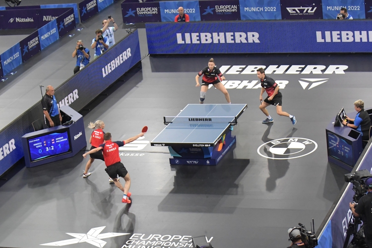Sie setzten sich zuvor im Halbfinale gegen die Österreicher Robert Gardos und Sofia Polcanova durch. (© Gohlke)