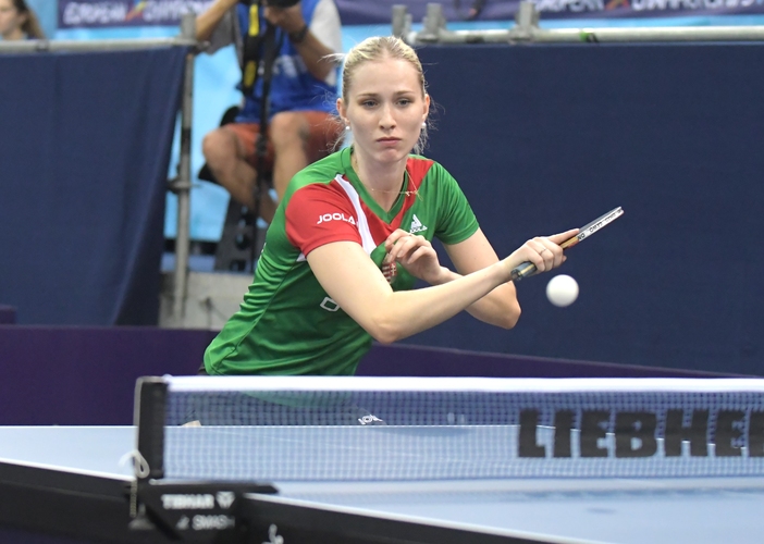 Auch bei den Damen stand zunächst die Einzelqualifikation auf dem Programm. Leonie Hartbrich aus Ungarn hat sich mit zwei Siegen bereits für die Hauptrunde qualifiziert. (© Gohlke)