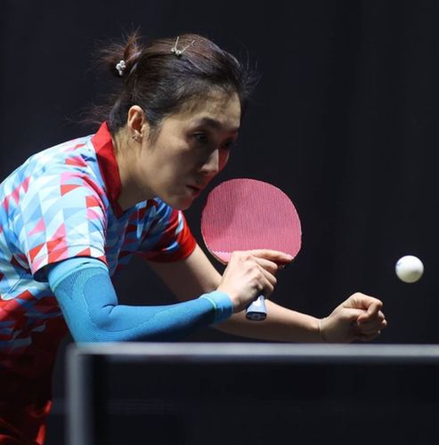 Und das obwohl die beste deutsche Abwehrspielerin Han Ying bereits stark auf die 40 zugeht. (©WTT)