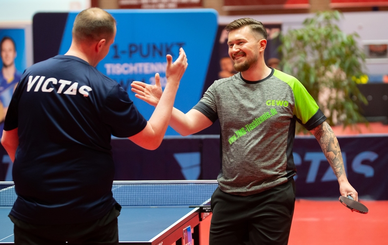 Im zweiten Halbfinale holte sich Victor Wacht von der TSG Ahlten das Finalticket gegen Sven Nähle (©Gohlke)