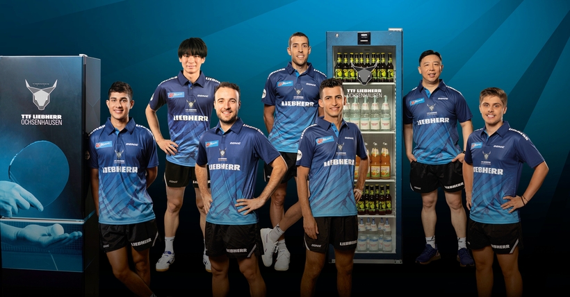 Die TTF Liebherr Ochsenhausen rechnen sich wieder Chancen auf den Titel aus. Dabei mithelfen soll die prominent besetzte Truppe aus Kanak Jha, Shunsukue Togami, Simon Gauzy, Alvaro Robles, Can Akkuzu,, Trainer Yong Fu und Samuel Kulczycki. (©Verein)