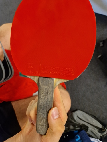 Der Ungar Csaba Andras spielt sowohl auf der Vor- als auch auf der Rückhand den DONIC Bluestorm PRO (©Gohlke)
