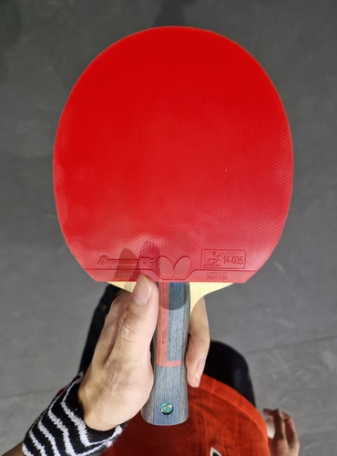 Der Chinese Lin Gaoyuan spielt logischerweise mit dem Lin Gaoyuan ALC (©Gohlke)