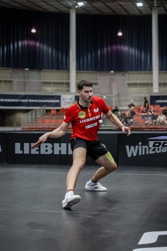 ... und räumte eine Runde zuvor seinen am Oberschenkel verletzten Teamkollegen und Freund Patrick Franziska mit 4:0 aus dem Weg. (©Qiu)