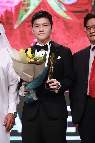 Diesmal führte allerdings kein Weg am jungen Chinesen vorbei. Er wurde erstmals zum 'Male Table Tennis Star' gekürt. (©ITTF)