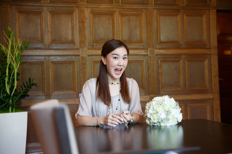 Aufregend! Shan Xiaona zum ersten Mal in der Rolle der Trauzeugin (©Fabig)
