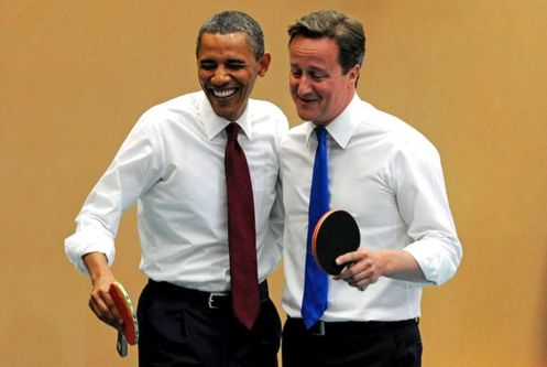 Da darf auch der britische Premierminister David Cameron nicht fehlen - hier mit Barack Obama (©Uberpong)