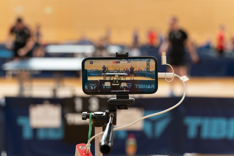 Einige Teams nahmen ihre Spiele mit dem Smartphone auf. (©Fabig)