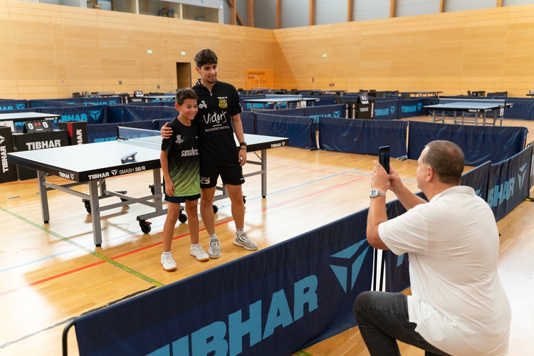 Die Topspieler standen auch noch für viele Fotos bereit. Der gelungene Abschluss eines für viele unvergesslichen Turniers. (©Fabig)