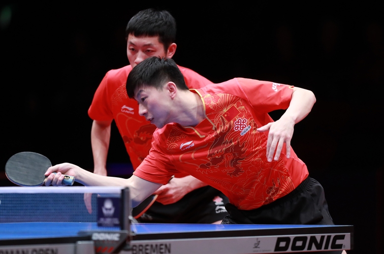 Im letzten Spiel des Tages sicherten sich schließlich Xu Xin und Ma Long... (©ITTF)