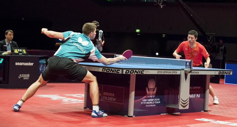 Im Anschluss trat der letzte im Turnier verbliebene Deutsche an. Patrick Franziska traf auf Xu Xin... (©Steinbrenner)