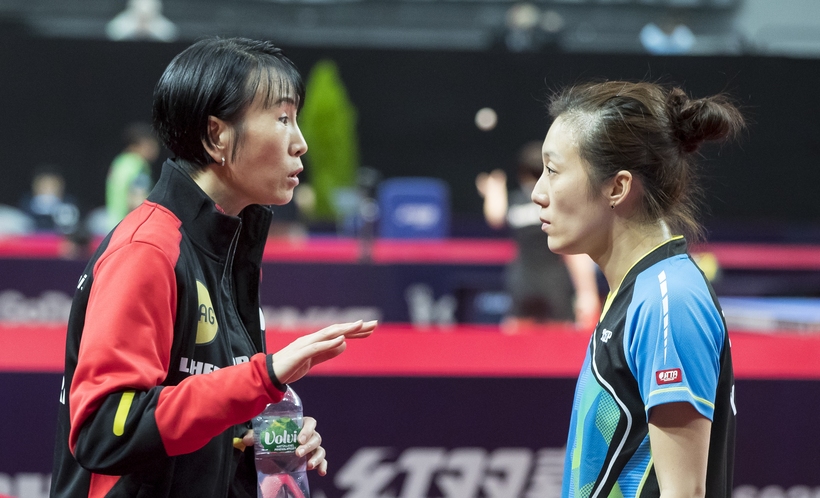 Genau wie ihre Spielerin Han Ying verließ auch Jie Schöpp ihre Heimat China aus sportlichen Gründen. Unter ihrem Mädchen-Namen Jie Shi kam sie 1989 nach Deutschland und schloss sich dem FC Langweid an, ein Jahr später heiratete sie ihren dortigen Trainer Karl Schöpp. (©Steinbrenner)