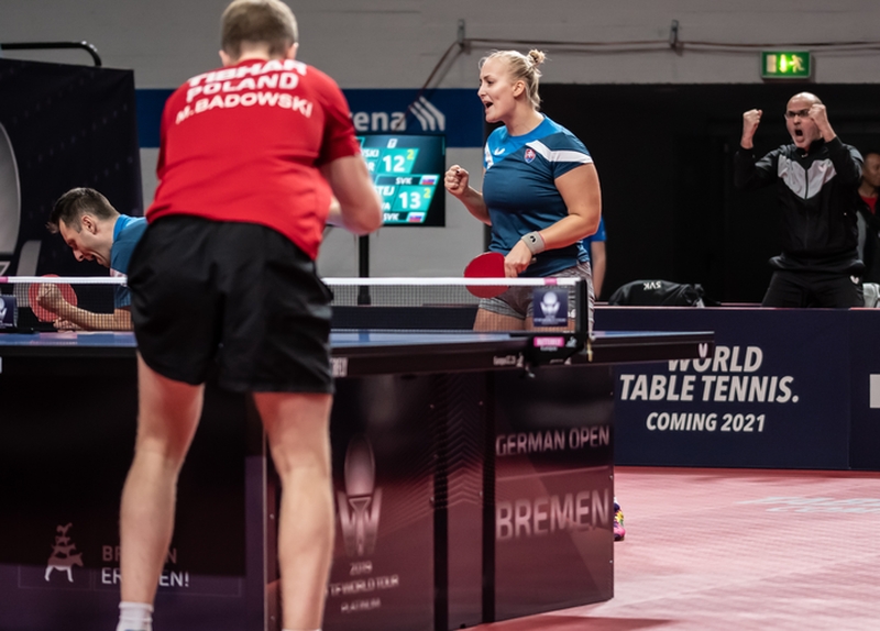 Jubelfaust! Barbora Balazova und Lubomir Pistej sind die letzten verbliebenen Europäer im Mixed. (©Gohlke)