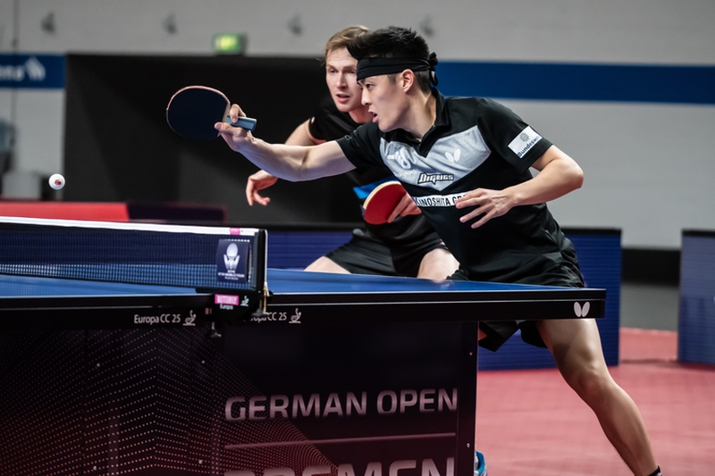 Apropos Doppel. Dang Qiu und Benedikt Duda machten es kurz. In drei Sätzen setzten sich die beiden gegen Ho Kwan Kit und Lam Siu Hang aus Hongkong durch. (©Gohlke)