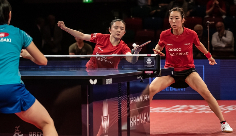 Danach folgten zwei weitere Titelvergaben, zunächst die im Damen-Doppel. Die Südkoreanerinnen Jeon Jihee und Yang Haeun trafen auf... (©Gohlke)