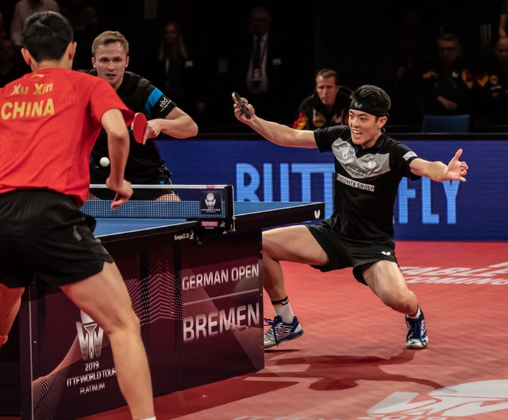 Im letzten Spiel des Tages kämpften Dang Qiu und Benedikt Duda gegen Xu Xin und Liang Jingkun um Gold im Herren-Doppel. (©Gohlke)