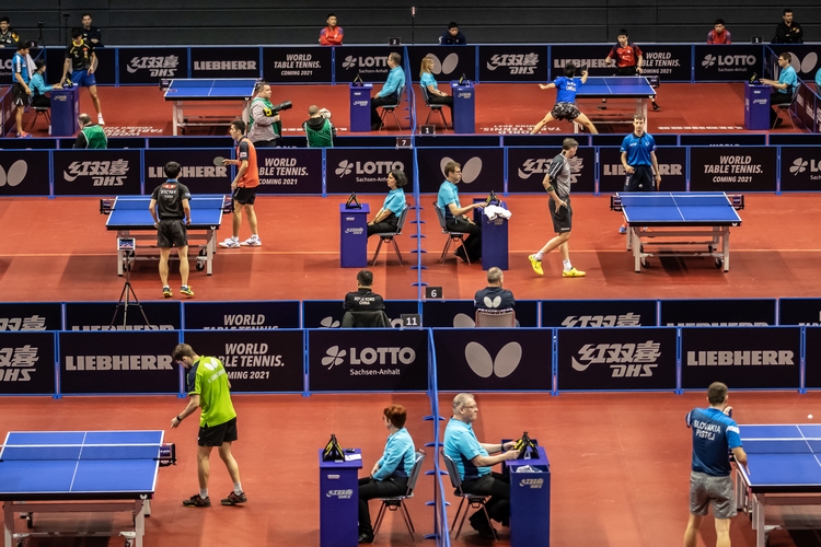 Alle Tische sind besetzt, Tag zwei der German Open kann beginnen (©Gohlke)