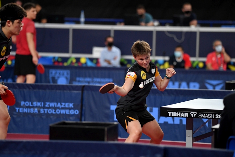 ... als auch Nina Mittelham und Dang Qiu gewannen ihre ersten Matches ohne Satzverlust. (©ETTU)