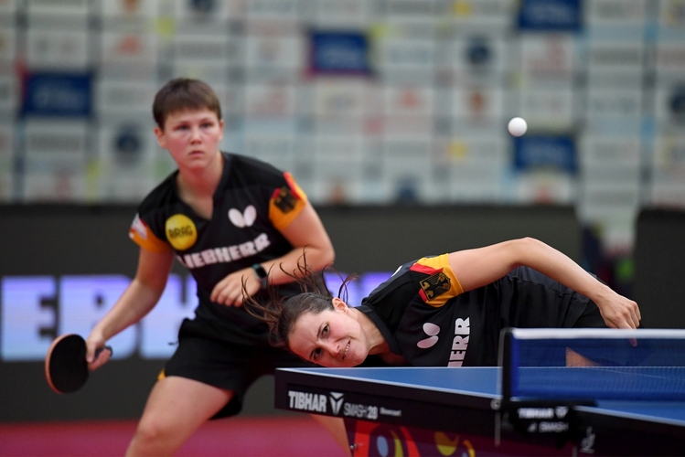 Sabine Winter duckt sich weg - mit Erfolg. (©ETTU)