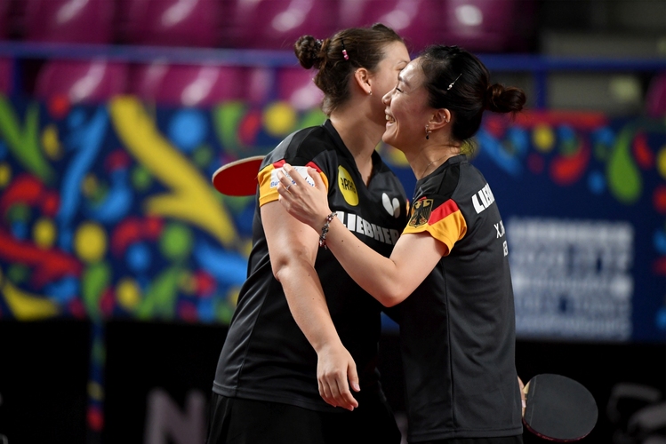Petrissa Solja und Shan Xiaona machen das deutsche Finale perfekt. (©ETTU)