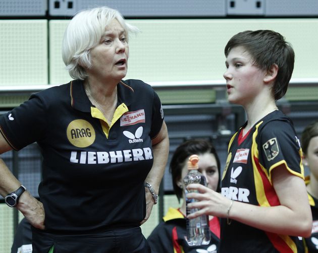 Nina Mittelham im Gespräch mit Nachwuchs-Koordinatorin Eva Jeler (©Steinbrenner)