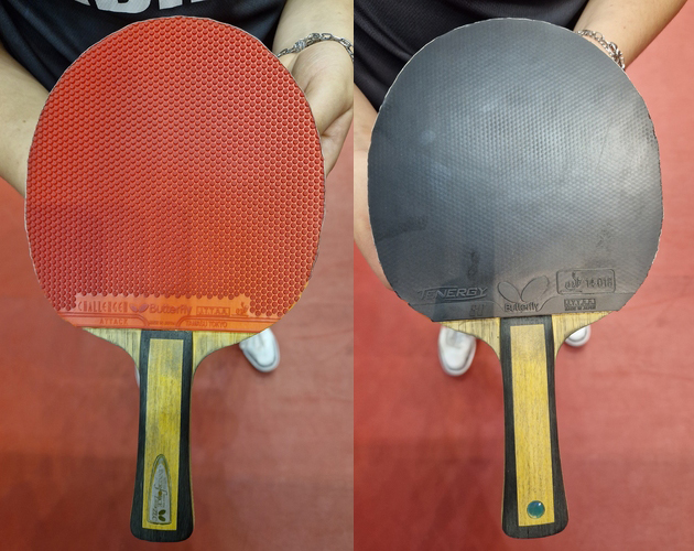 ... und richtet ihr Spiel wie Lachenmayer nach der offensiven Kurznoppe Challenger Attack von Butterfly - allerdings auf der Vorhand. Ihre Rückhand ziert ein schwarzer Tenergy 80 auf dem Holz Innerforce Layer ZLC von Butterfly. (©Gohlke)