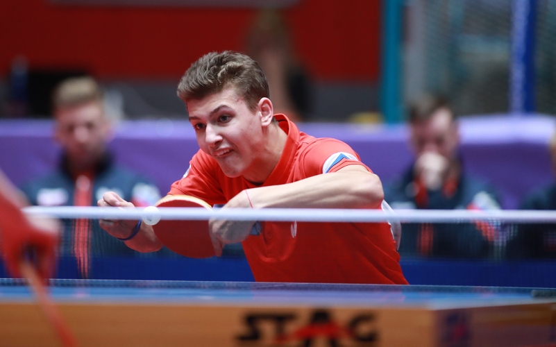 Der Russe Lev Katsman fuhr mit Gold und Silber im Doppel und Mixed-Doppel wieder nach Hause. Dass er 'erst' mit neun Jahren angefangen hat, Tischtennis zu spielen, hat ihm also offensichtlich nicht geschadet. Heute trainiert der 18-Jährige zweimal pro Tag. (©ETTU)