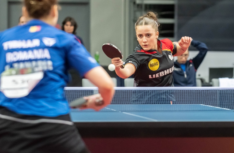 Somit musste Mia Griesel ein zweites Mal in die Box. Doch trotz ansprechender Leistung gegen Elena Zaharia hieß es am Ende 0:3. (©Gohlke)