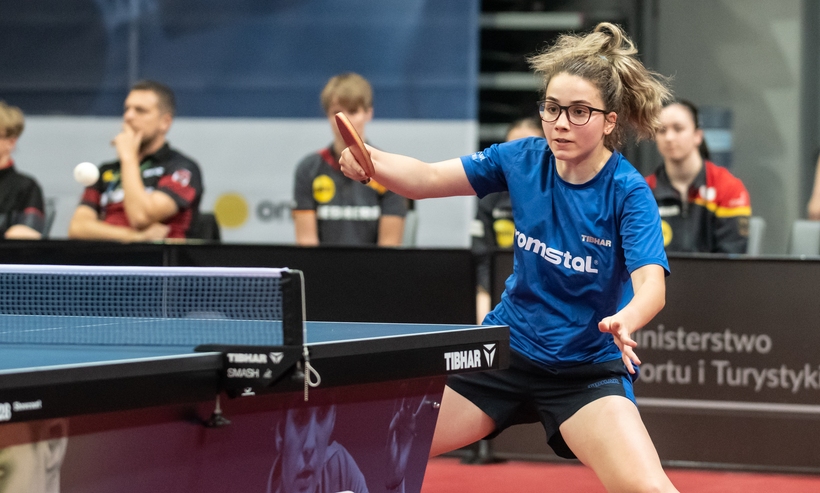 Gegen Ioana Singeorzan lag die mit kurzen Noppen auf der Rückhand agierende Deutsche schon mit 0:2 zurück, ehe sie im dritten Satz einen Matchball abwehrte und die Aufholjagd startete. (©Gohlke)