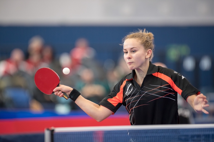 Katharina Michajlova wiederum musste Jennie Wolf zum Sieg gratulieren... (©Thomas)