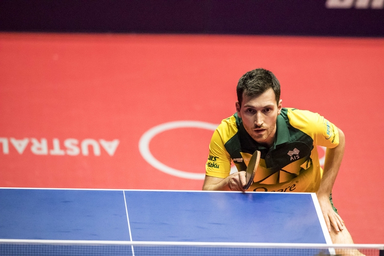 David Powell steht im zur Seite (©ITTF)