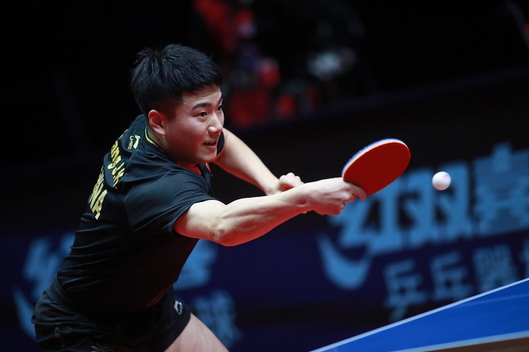 Drei Spieler pro Nation? Das ist auch für die Nummer elf der Welt, Liang Jingkun, zu wenig. (©ITTF)
