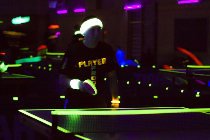 Blacklight Table Tennis in Leipzig (www.black-tt.de, © Ina Wildführ)